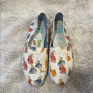 Disney x Toms sleeping beauty flats